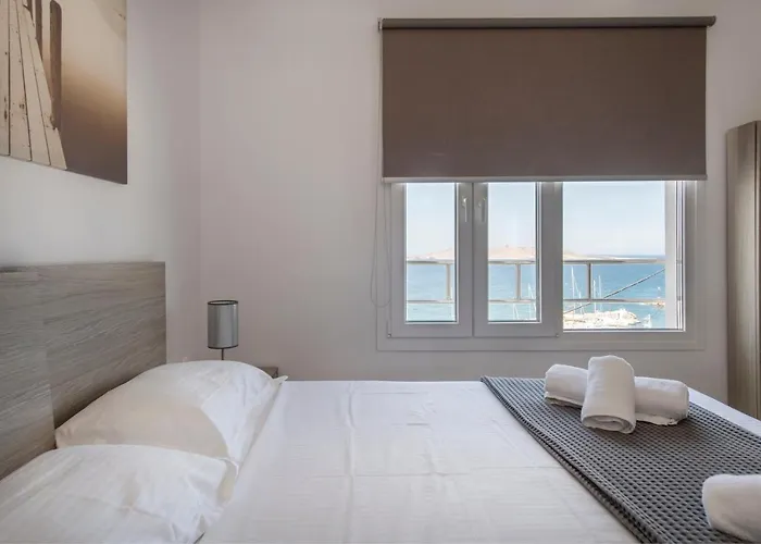 Ormos Naoussa's Naousa